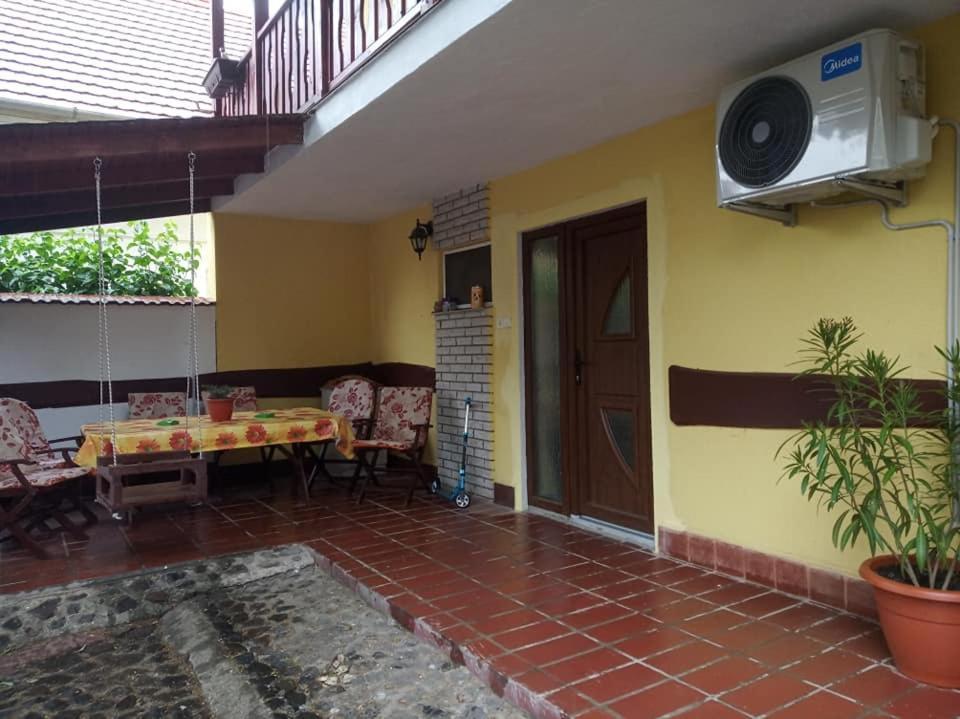 Hajdúszoboszló Bazsi Apartman מראה חיצוני תמונה
